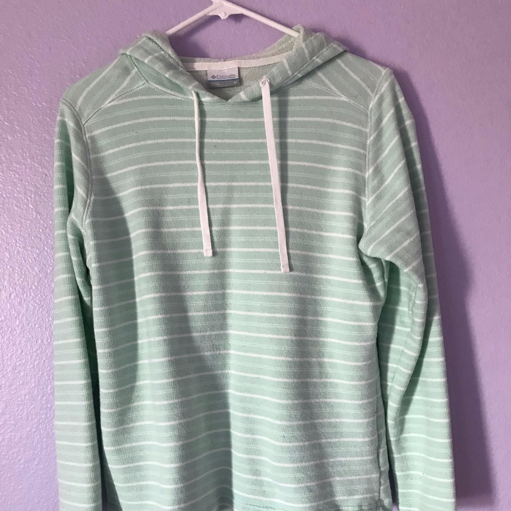 Columbia Mint green and white strap sweater